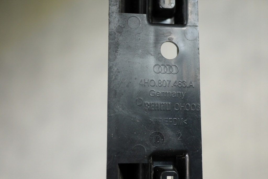 фото №6, Направляющая бампера средний задний audi a8 d4 lift