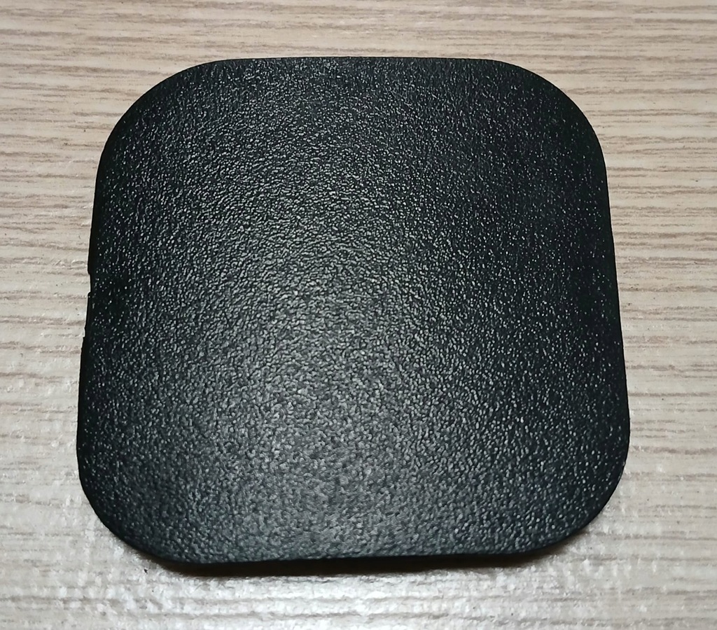 фото №1, Hyundai ix35 ix 35 заглушка нижняя крепления правого зеркало оригинальный номер