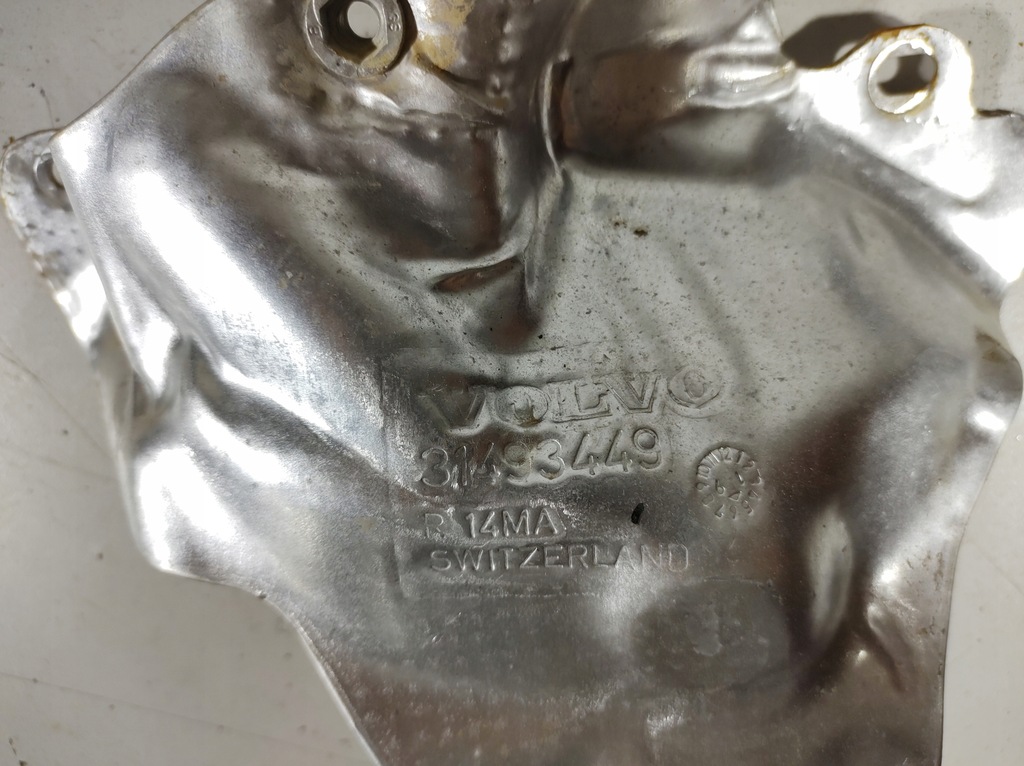 фото №9, Volvo v60 18r- защита тепловая коллектор