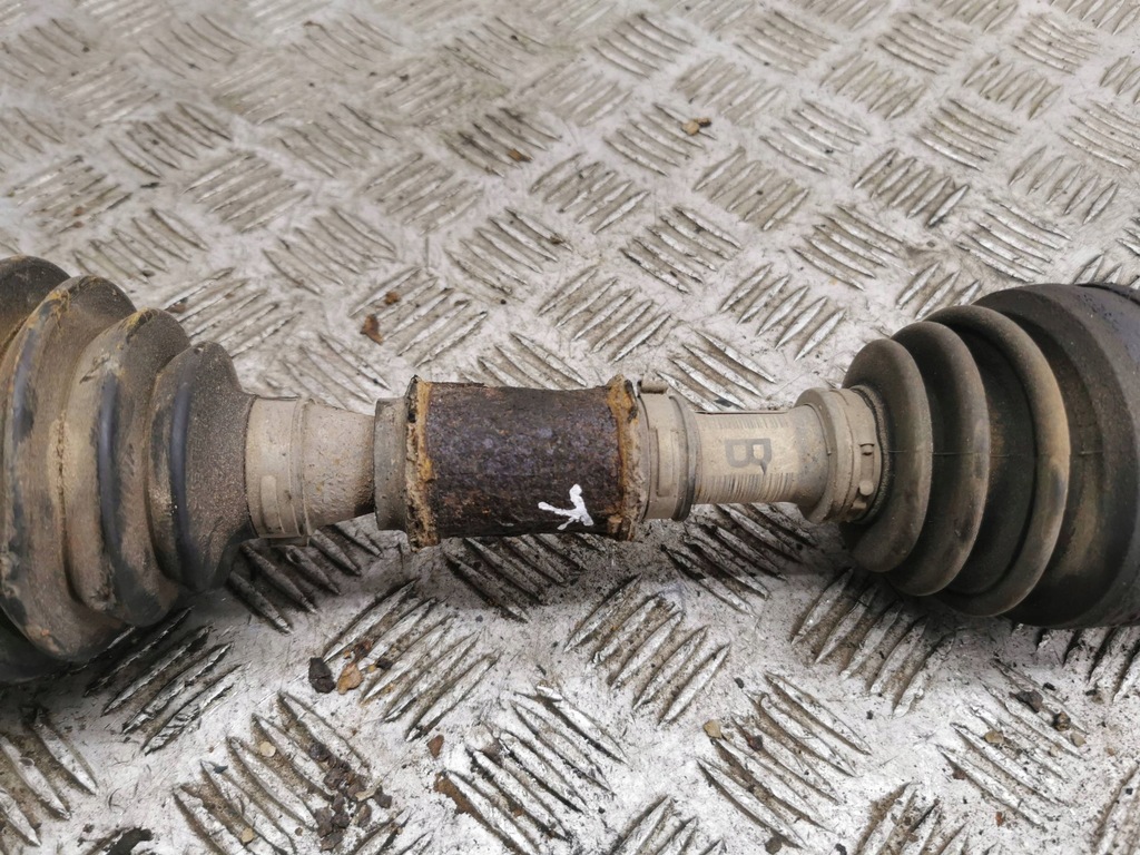 фото №7, Toyota corolla verso ar10 2007 левая сторона приводной вал передняя