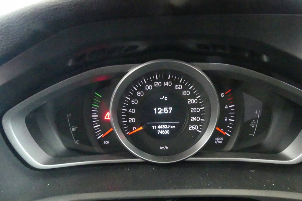 фото №8, Счетчик volvo v40 ii 12-19 36011338 2.0 d2 europa