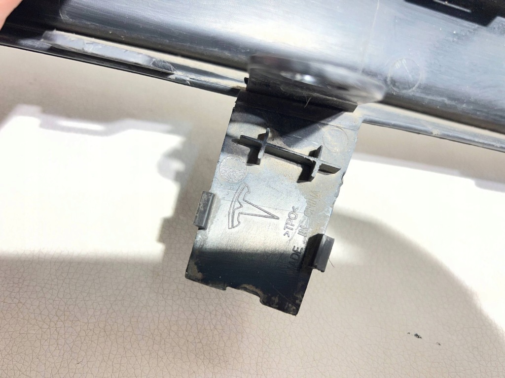 Купить Диффузор накладка бампера задний  tesla 3 1083984-00-b