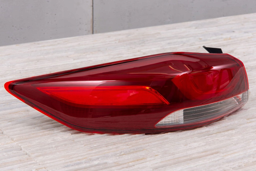 фото №8, Hyundai elantra vi ad 2015-2018 лампа кузовна задня ліва 92401f2000