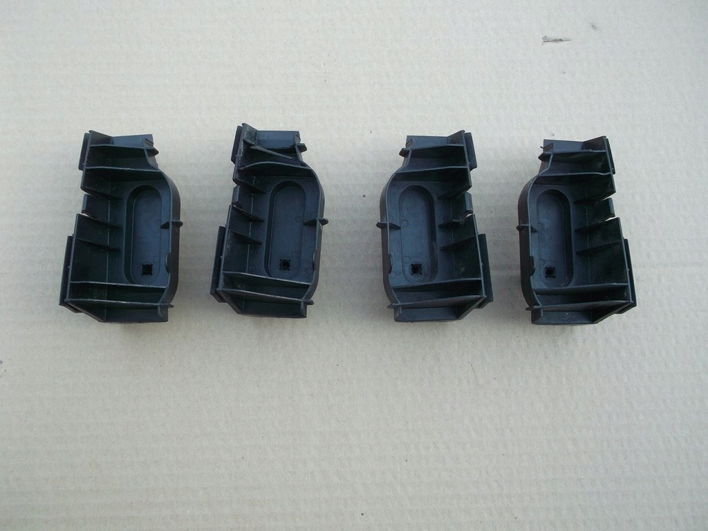 фото №1, Toyota corolla e12 направляющая бампера лампы задняя