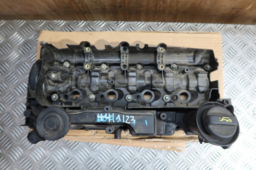 фото №1, Bmw mini toyota verso avensis t27 крышка клапанов головки 1,6 d4d n47c