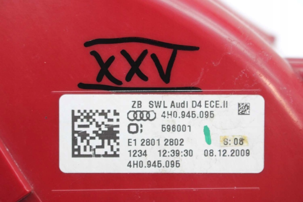 фото №13, Audi a8 s8 лампы led задняя 4h0945093 4h0945094 4h0945095 4h0945096 лампа задний