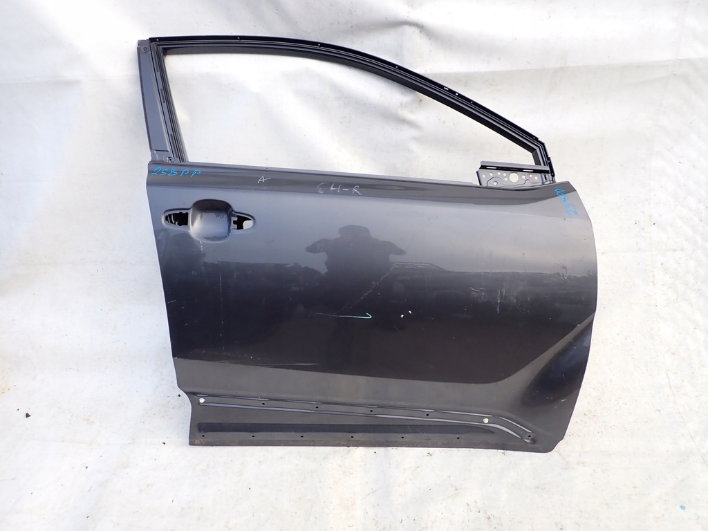 фото №1, Toyota c-hr 16- дверь перед передние правое