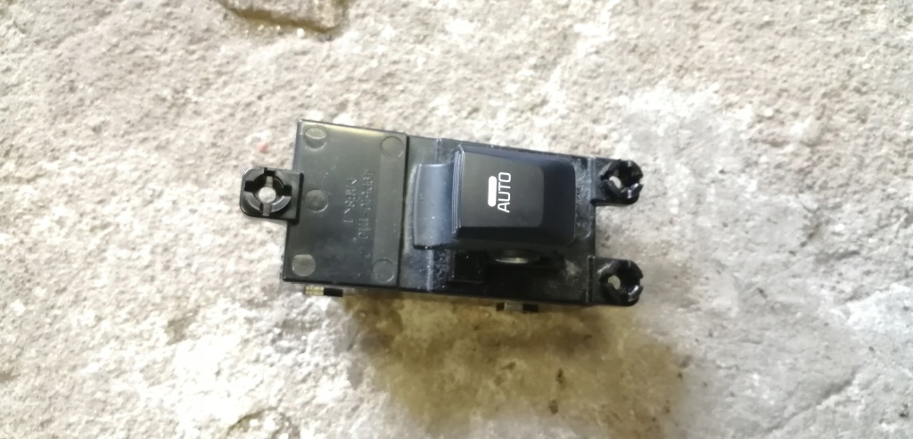 фото №1, Kia ceed ii 12- переключатель стекло правый передний 93580-a2000