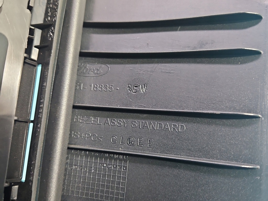 фото №8, Рамка радіо ford focus mk3 am5t18k811ac 456d2d31