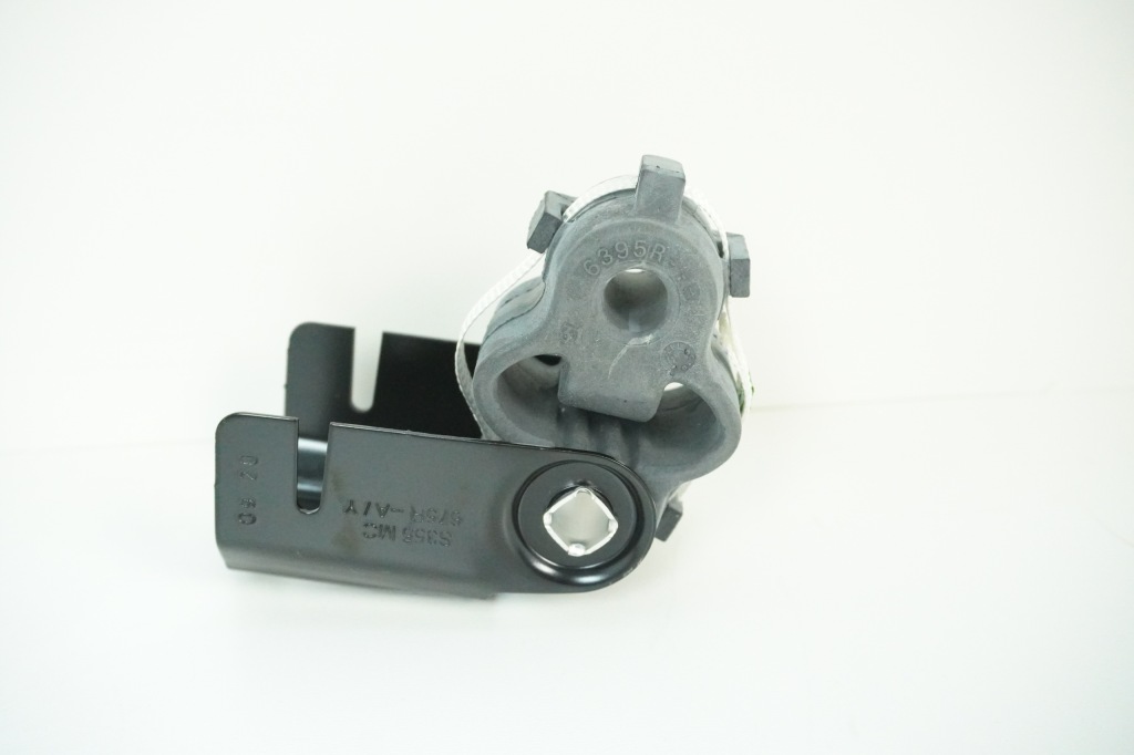 фото №3, Clio iii iv captur i новий кронштейн труби випускної