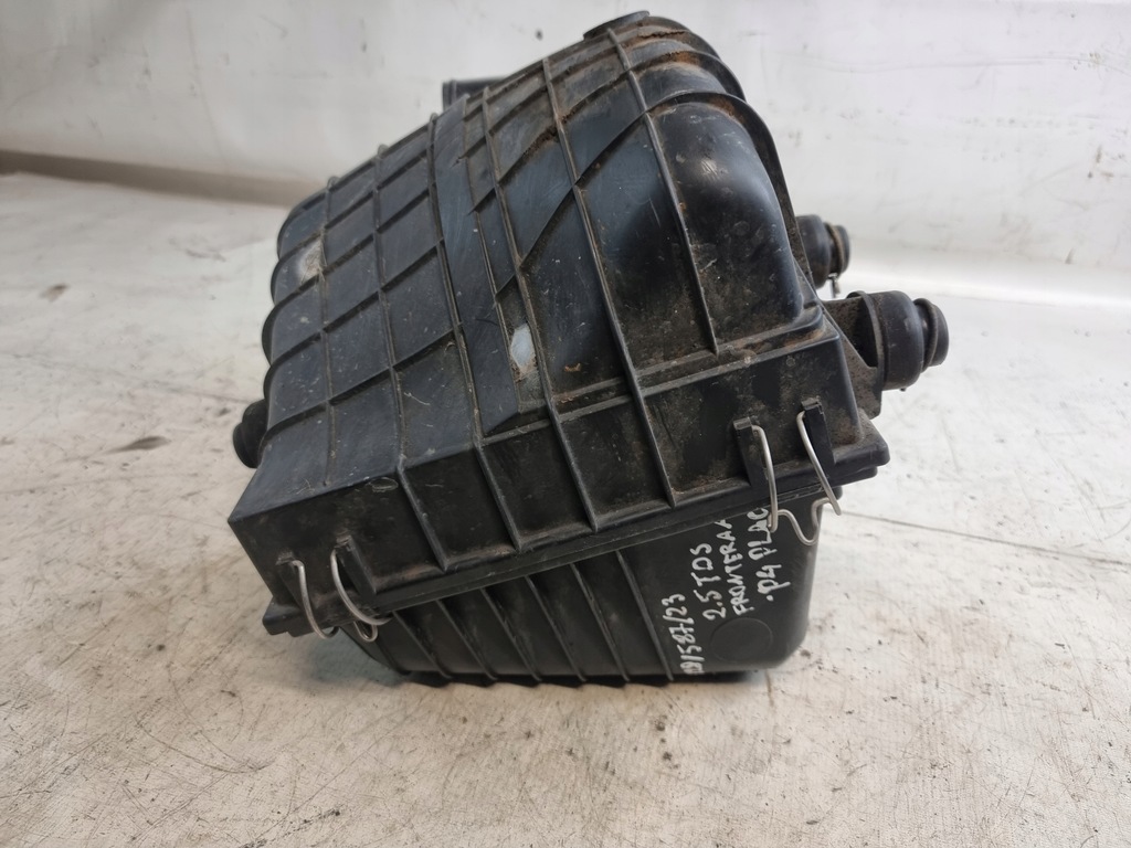 фото №9, Корпус фільтра повітря оригінальний номер 91153318 opel frontera a 2.5 tds