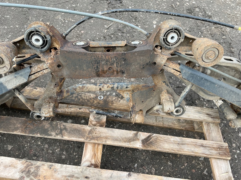 фото №6, Bmw x3 e83 підвіска балка підрамник важелі пружини задня 2.0 d kpl