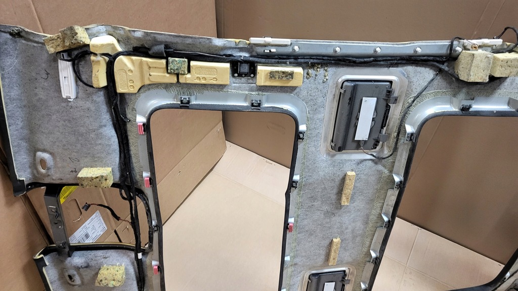 фото №10, Потолок alcantara audi a8 d4 long