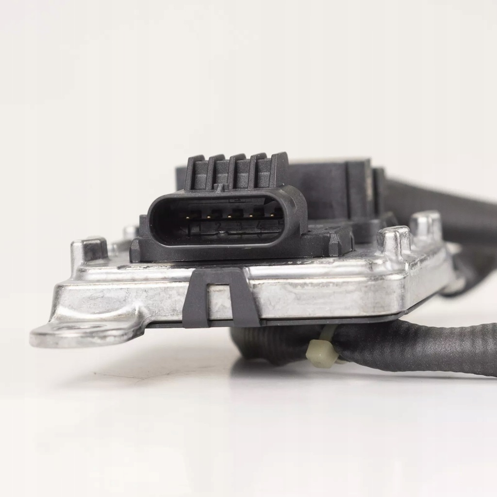 фото №5, 68520658aa alfa romeo giulia stelvio 2.2d 46344808 датчик nox кронштейн датчик