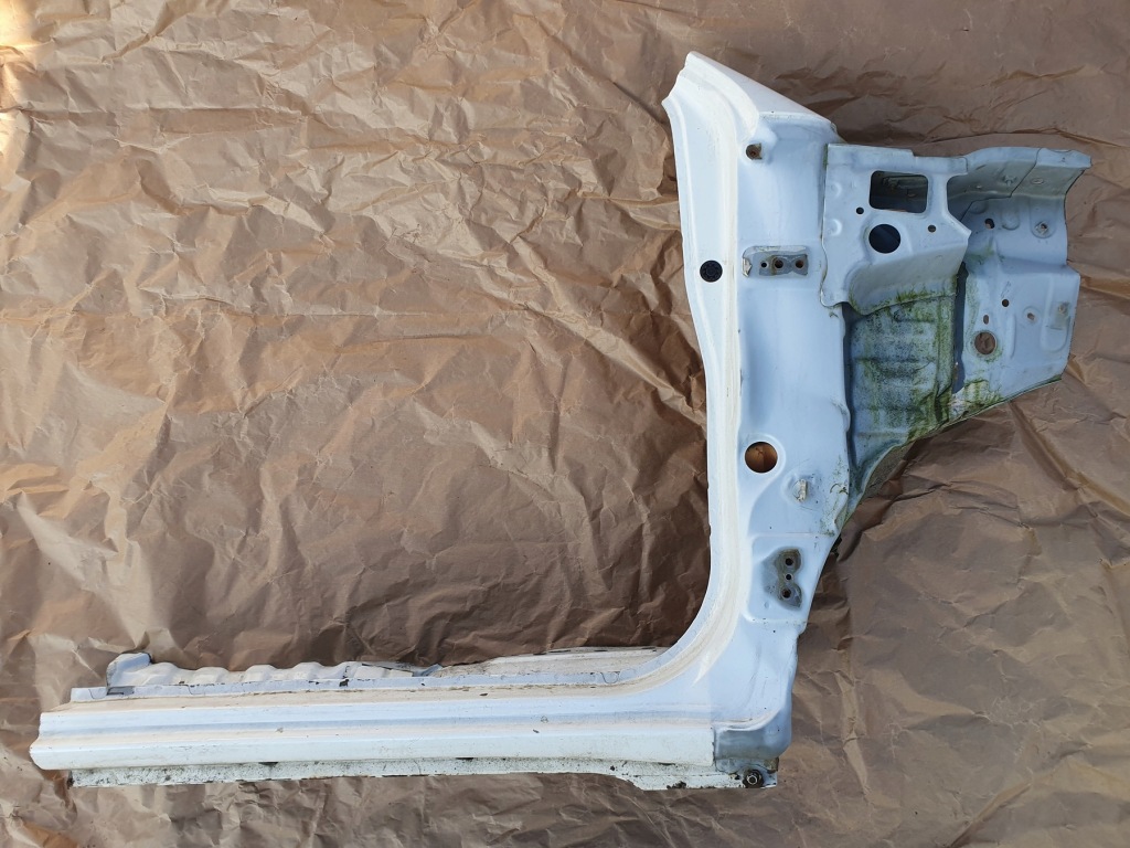 Купити Toyota hilux 2007-2015 блок двигуна поріг чверть