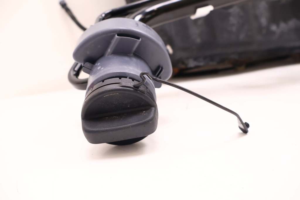 фото №6, Toyota rav4 iv hybrid бак пального 2412-42130