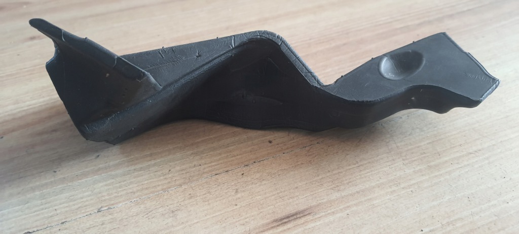 фото №1, Porsche panamera 971 піна прокладка панель бічного права