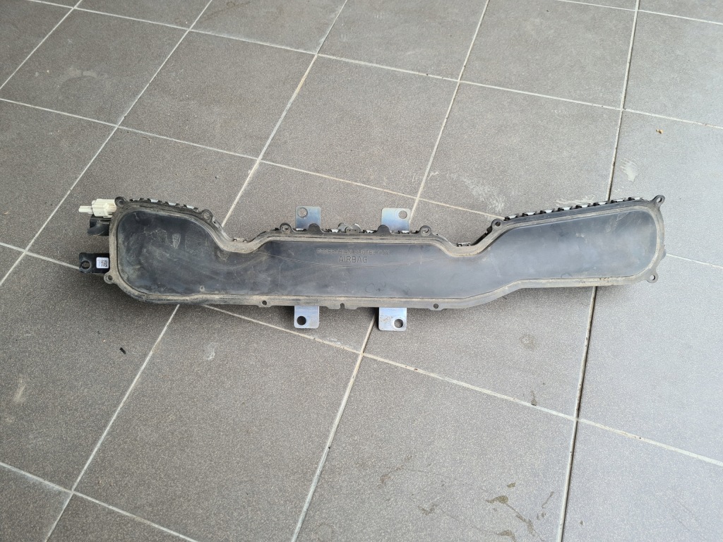 фото №1, Volvo v40 ii подушка pieszego с жабо 31305431