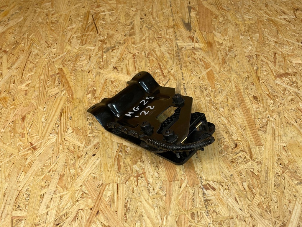 фото №8, Радар датчик distronic кронштейн штекер mg zs ev 10966407 10703728 2019-