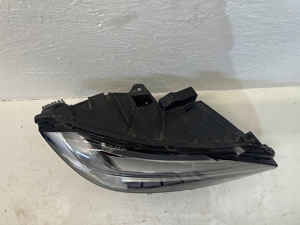 фото №7, Volvo v90 s90 лампа правая full led 15-18