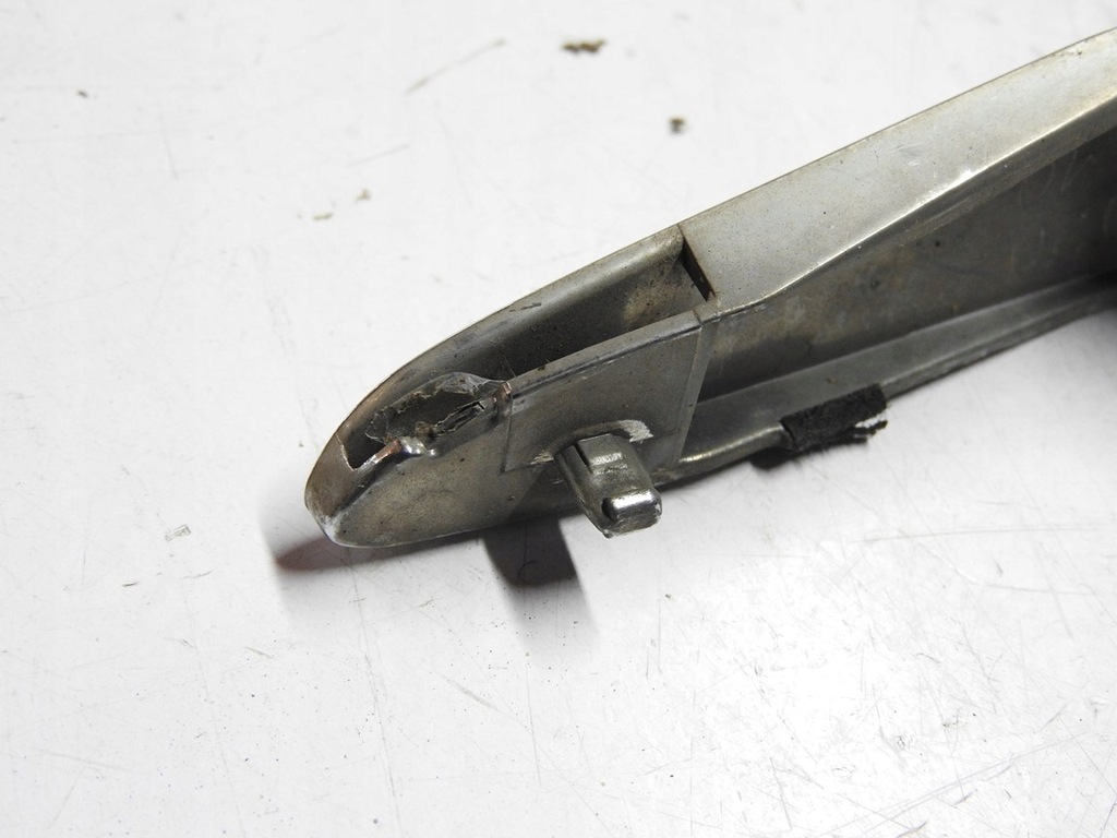 фото №6, Toyota previa ii 00-05 накладка молдинг крышки багажника задняя 75813-28020