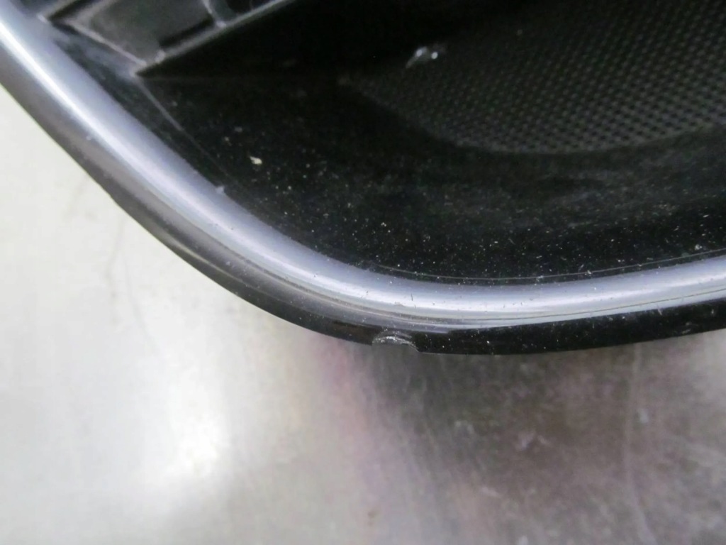 Audi a3 8p lift 08-13 решітка рамка решітка радіатора бампера правий перед c401 Ціна