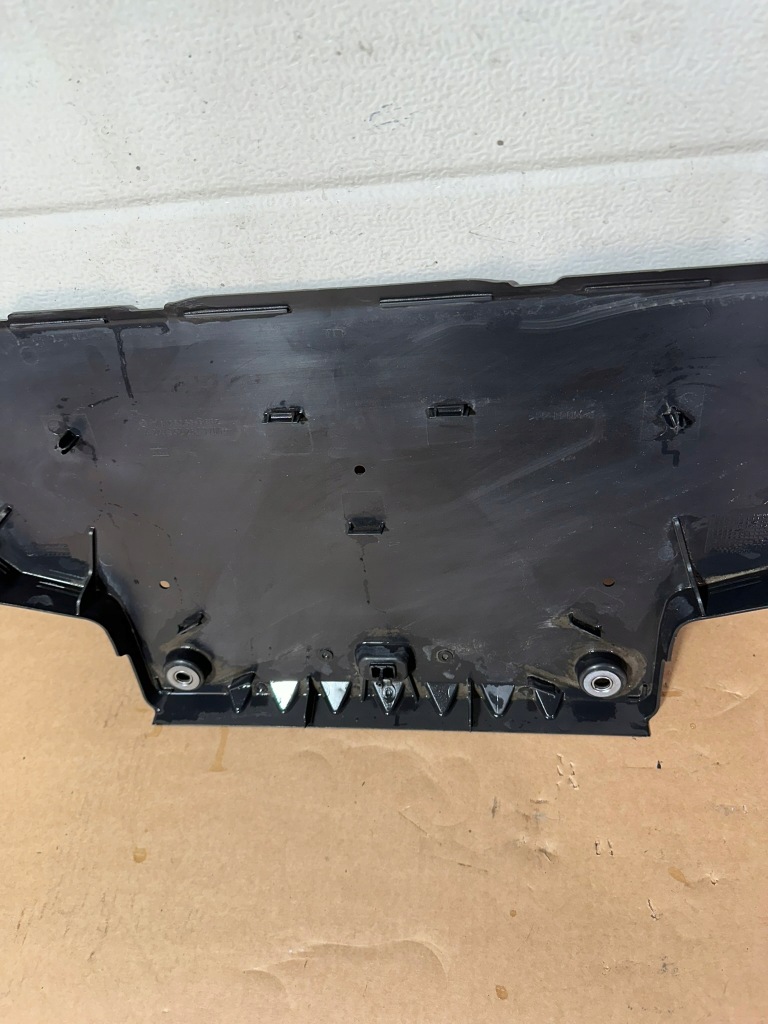 Захист дна, pod підрамник, накладка підрамник mercedes eqa w243, h243 в Україні