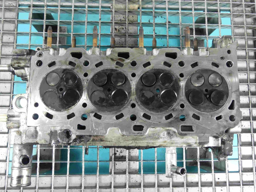 Купити Головка вали toyota avensis 2 t25 2ad 2,2 d4d