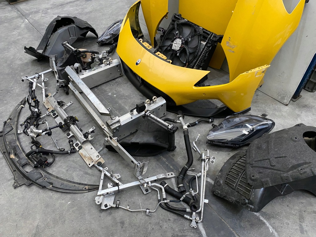 Maserati mc20 mc 20 капот бампер крыло радиатор kompletny перед Киев