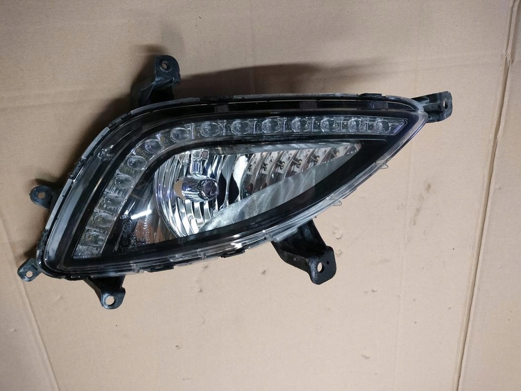 фото №1, Hyundai i20 i 12-14 lift противотуманная фара led drl левый оригинальный номер