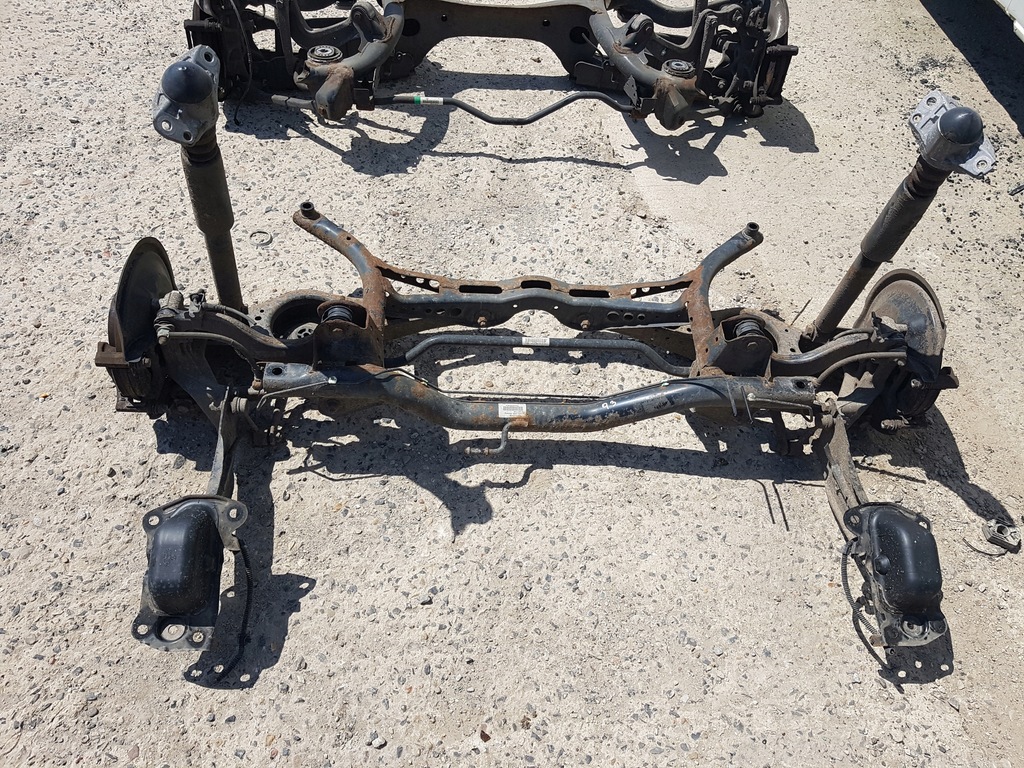 фото №1, Audi q3 8u 11-14r балка подвеска задняя