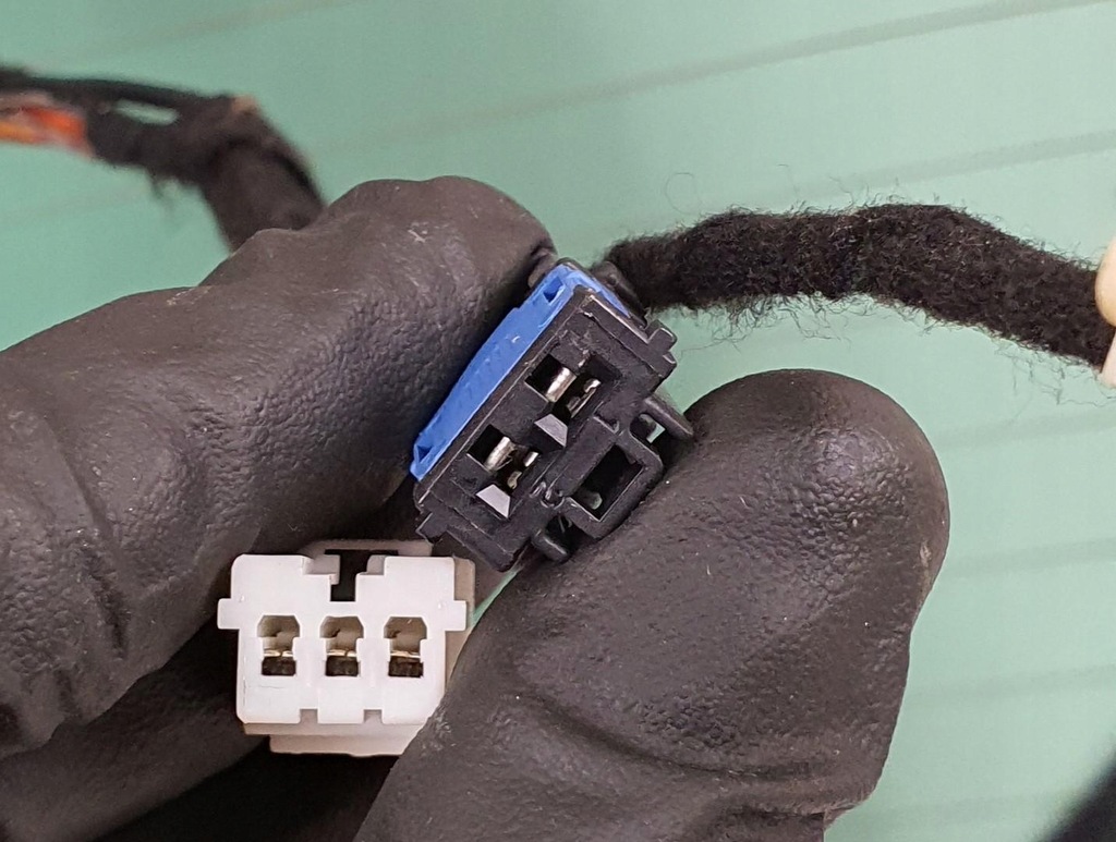 фото №8, Крышка багажника багажника задняя 130b alfa romeo gt