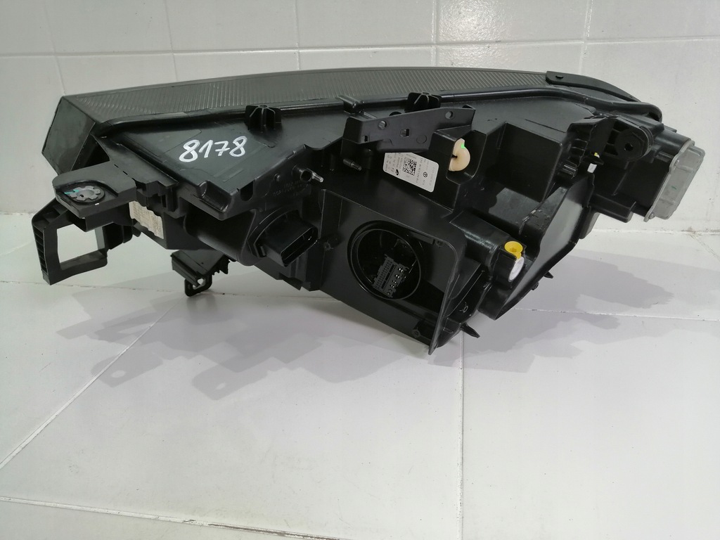 фото №10, Лампа права передня перед vw id.4 id.5 hal 8178