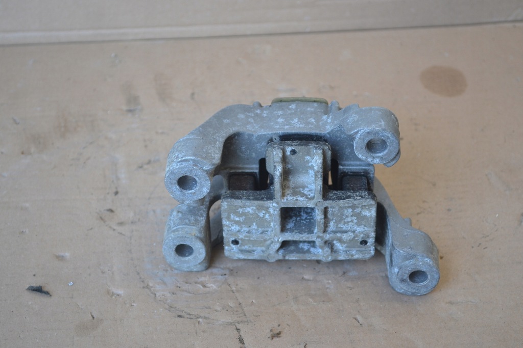 фото №4, Кронштейн подушка коробки mini r56 r58 1.6 b 6784355