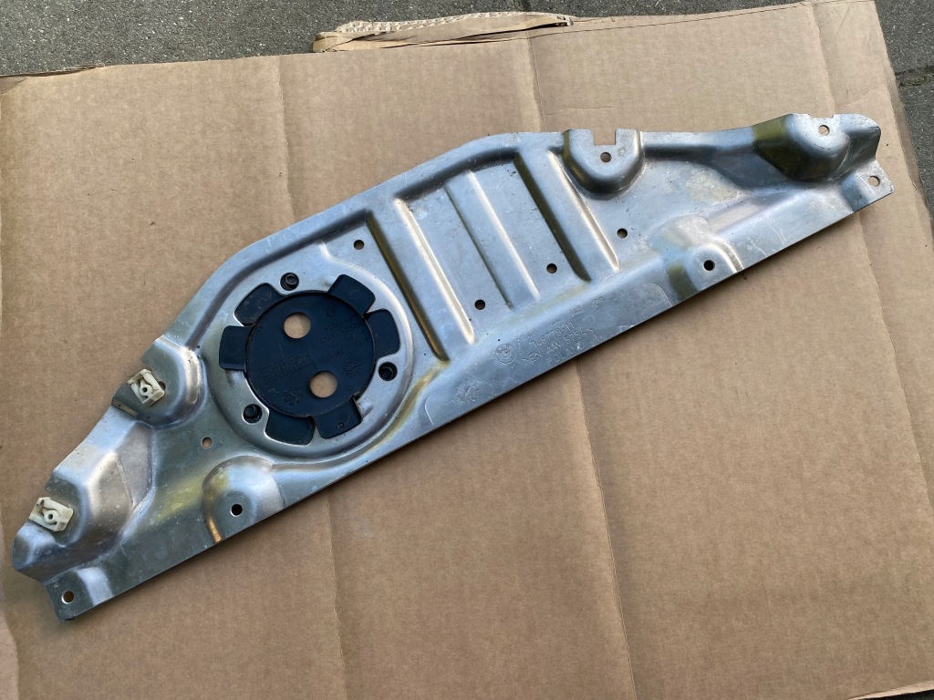 фото №1, Bmw g20 g21 защита pod двигатель 7447143