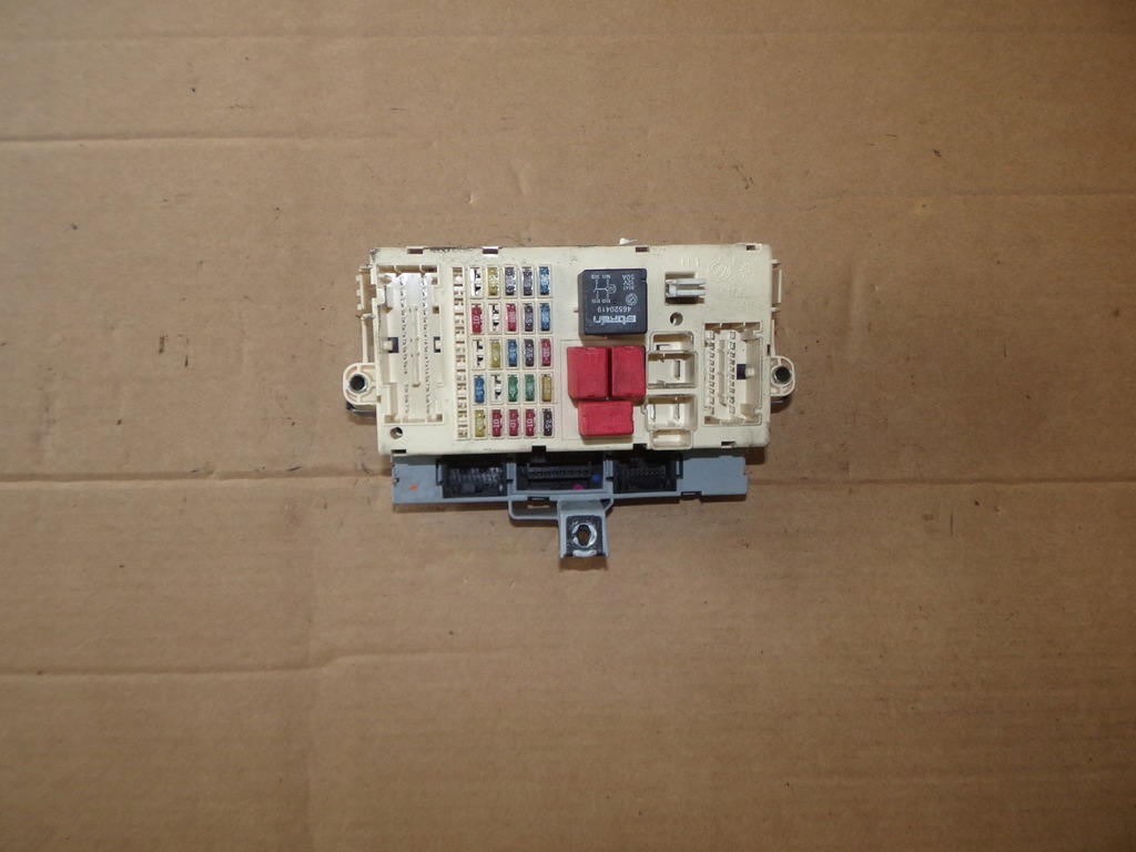 фото №1, Коробка предохранителей 46797600 fiat stilo
