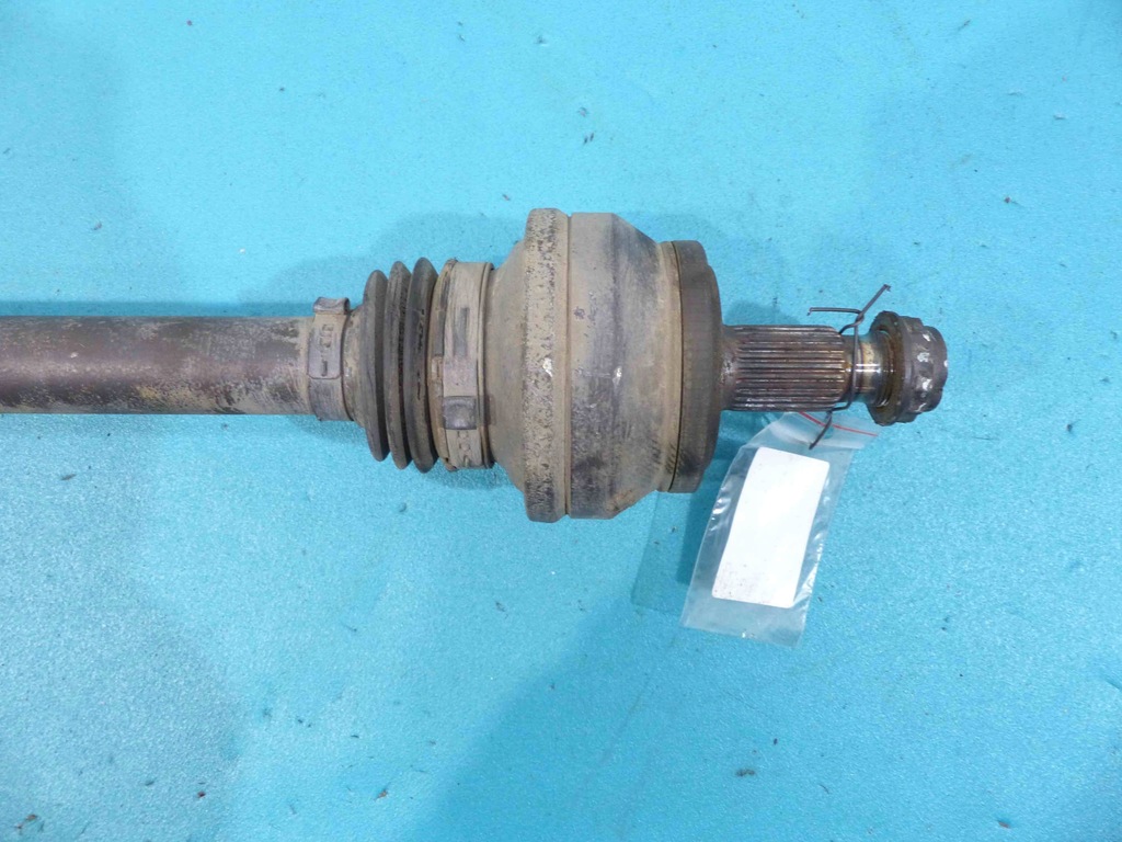 фото №2, Приводной вал правая mercedes w207 a207 3.5 cgi 292km