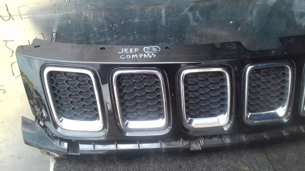 фото №3, Решётка радиатора решётка радиатора бампера перед jeep compass ii