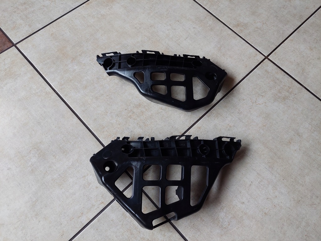 фото №1, Направляющая крыла - перед - toyota auris ii - lift