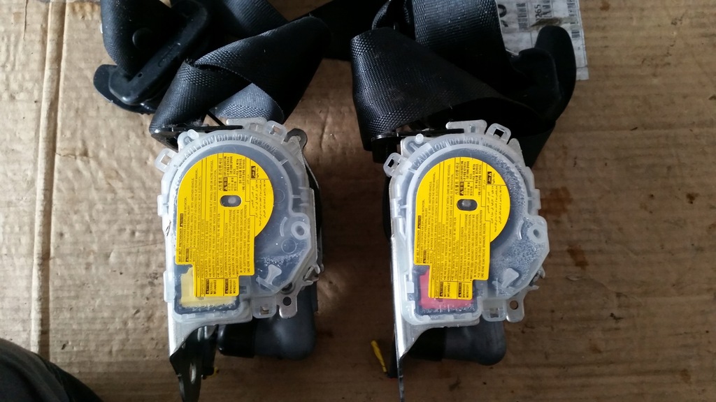 фото №14, Hyundai i20 i lift панель приладів, консоль, подушка безпеки, ремені.