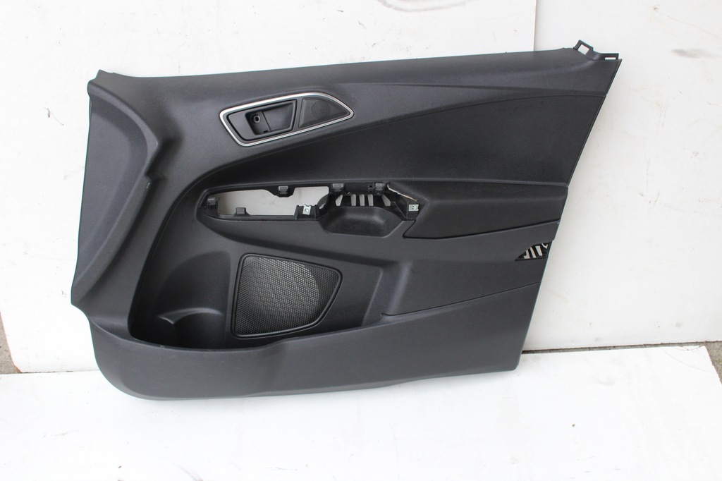 фото №1, Обивка дверь обшивка p ford b-max av11-r23942-a