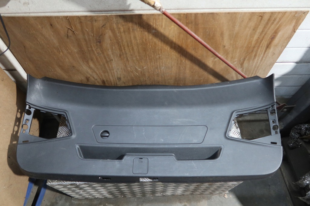 фото №1, Оббивка кришки задня audi q3 83a867979