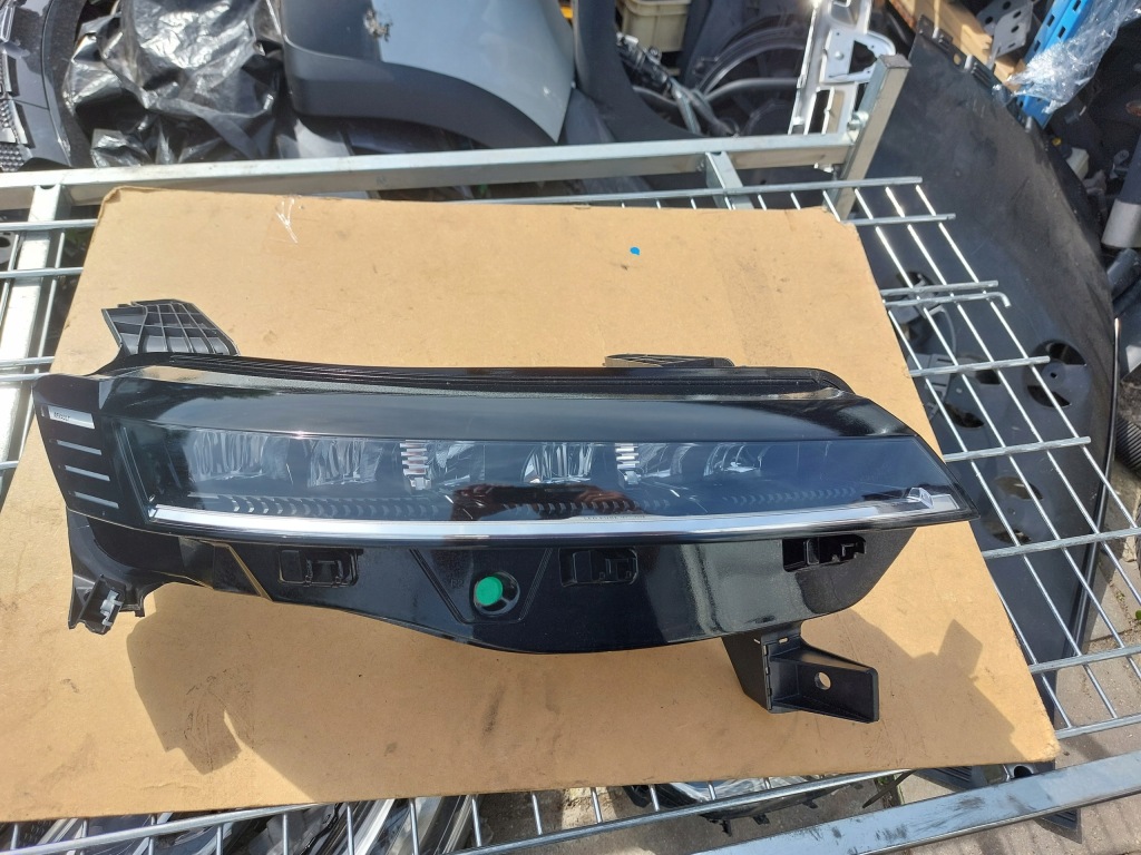 Купити Фара правий перед full led renault megane v e-tech