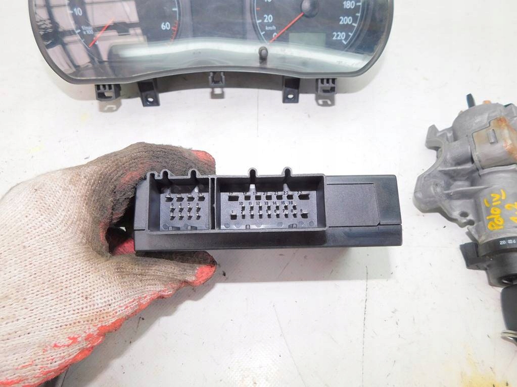 фото №15, Vw polo iv 9n 1.2 2004r набор стартовый