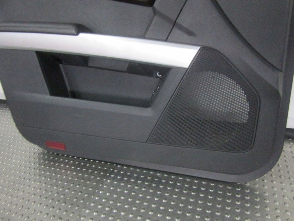 фото №8, Mercedes glk x204 2010 обшивка дверь левый перед