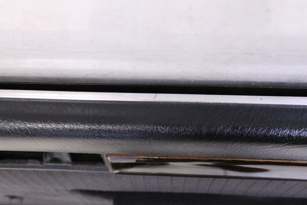 фото №4, Обивка дверь правый задняя audi a6 c4 1994r-