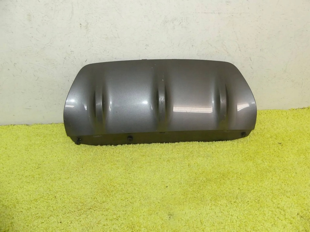 фото №1, Land rover range rover velar 17r-- заглушка фаркоп бампер задняя молдинг