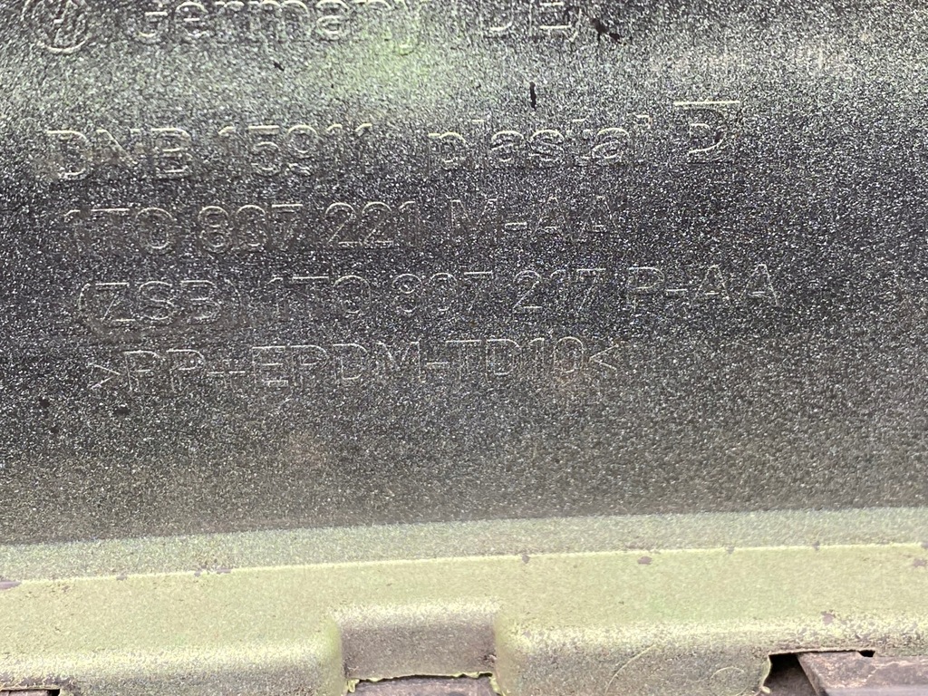 фото №14, Vw touran ii cross 10-15r бампер передній na омивачі