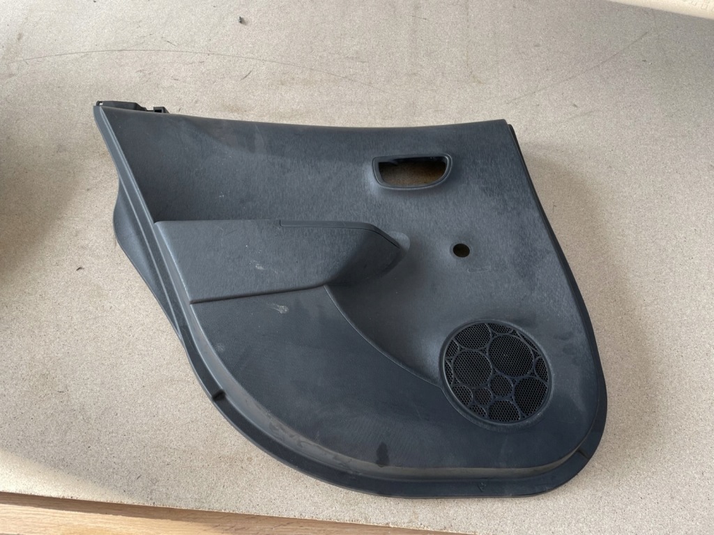 фото №1, Обшивка дверь задняя левый toyota yaris iii 11-