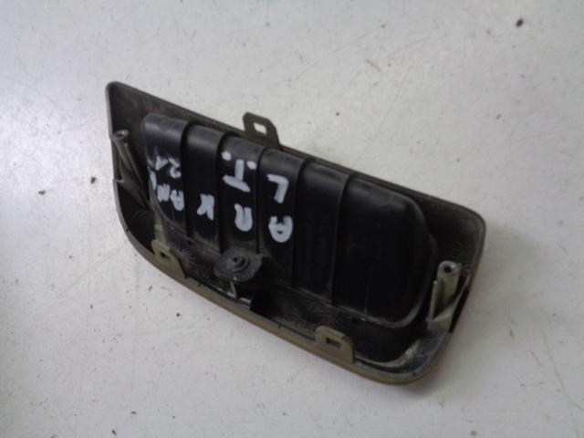 Решётка имитация глушителя левый задний  renault arkana 2021 rok Доставка